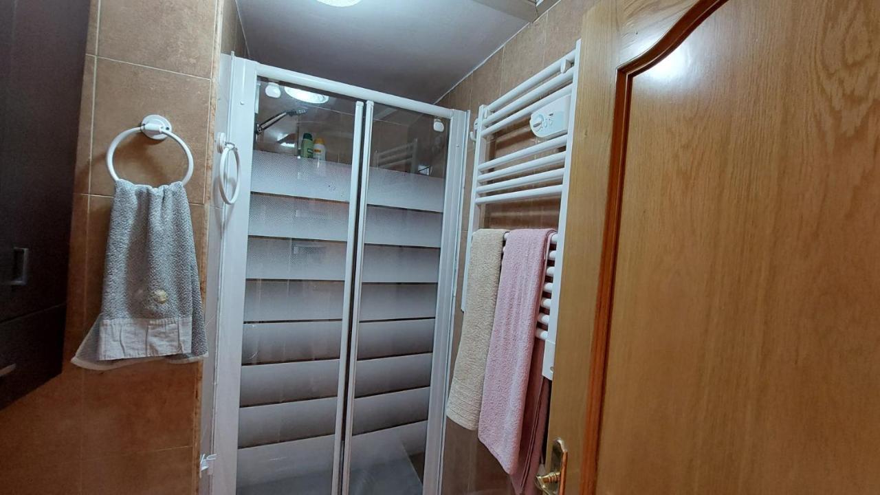 Homestay Barrionuevo Madrid Exterior photo
